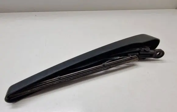 Buick Encore I Rear wiper blade arm 