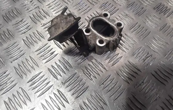 Toyota Corolla Verso AR10 Engine shut-off valve 