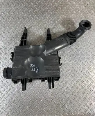 Mercedes-Benz Sprinter W906 Air filter box A0000903751