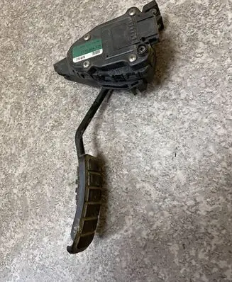 Renault Master II Accelerator throttle pedal 7700314525 6PV00811904
