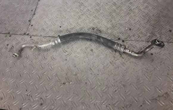 Chrysler 300 - 300C Air conditioning (A/C) pipe/hose 04596898AA