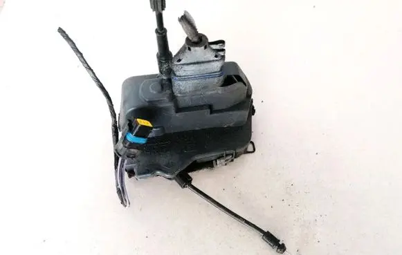 Renault Laguna II Rear door lock