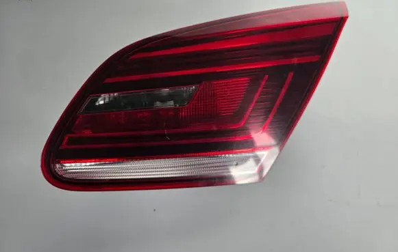 Volkswagen PASSAT CC Tailgate rear/tail lights 3C8945308P 81180201
