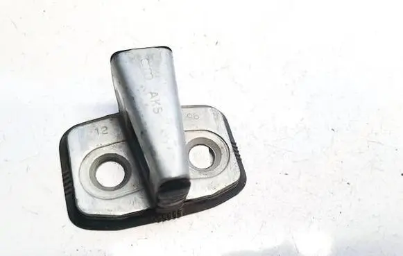 Audi A4 S4 B5 8D Front door lock loop/hook striker 