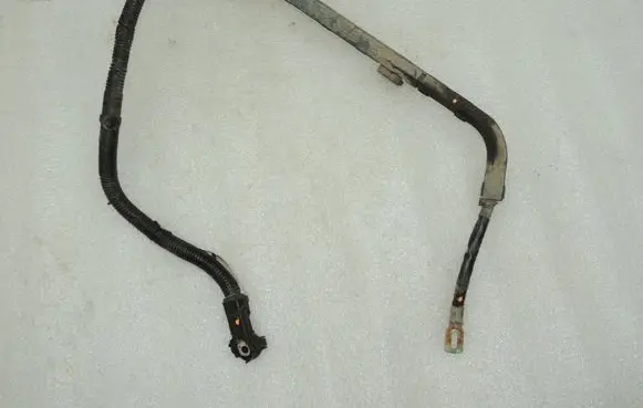 Mazda 6 Positive cable (battery) GKL16707Y