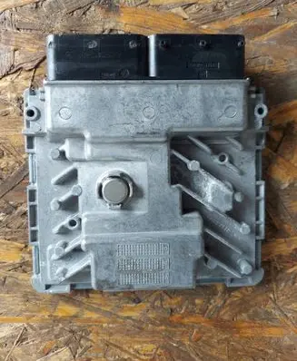 Skoda Octavia Mk3 (5E) Engine control unit/module 06K907425B
