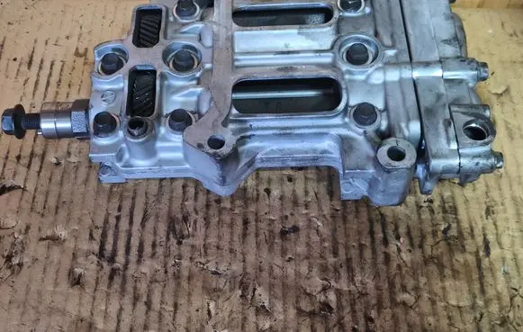 Mazda 6 Oil pump R2AA14100