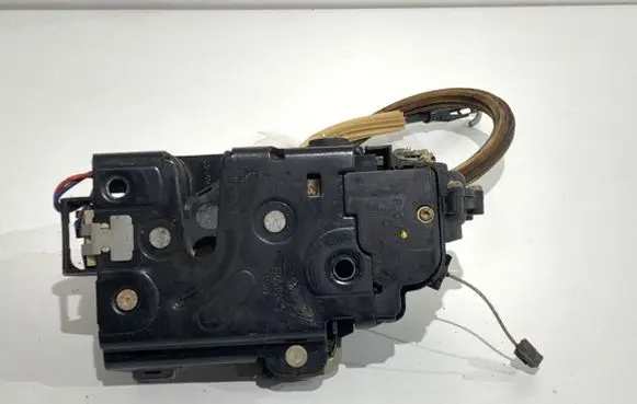 Seat Leon (1M) Rear door lock 