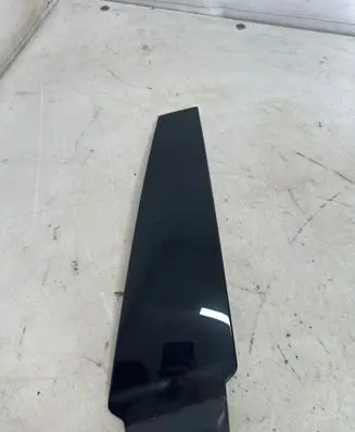 Maserati Ghibli (B) pillar trim (top) 6700247880