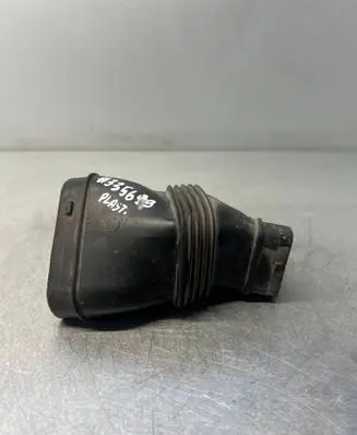Volvo XC70 Air intake hose/pipe 30748216
