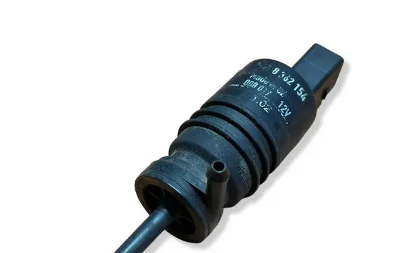 BMW X1 E84 Windscreen/windshield washer pump 8362154