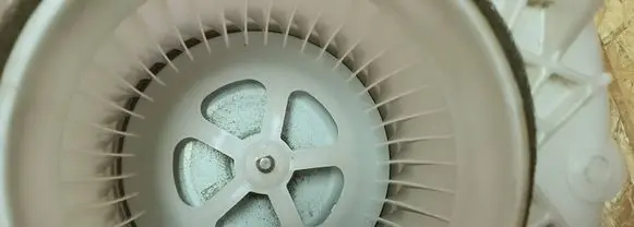Toyota Prius (XW30) Hybrid/electric vehicle battery fan G923047020 1173001111