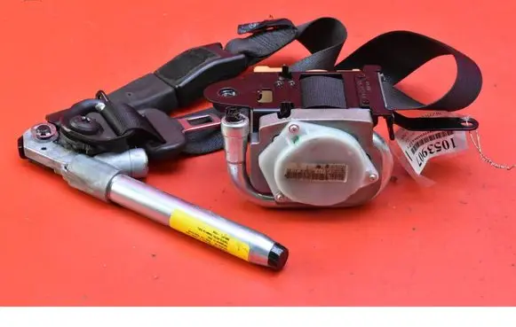 Opel Insignia A Front seatbelt 307421499P