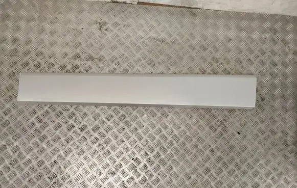 Opel Vivaro Sliding door trim (molding) 93867912 93867929 93453569