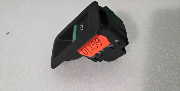 Audi Q7 4M Quarter vent window switch 4M0959831A