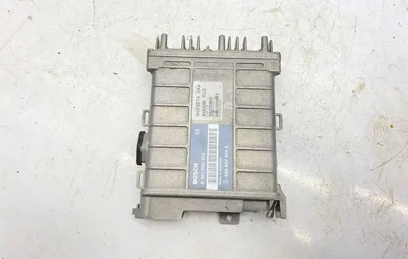 Audi A6 S6 C4 4A Engine control unit/module 0261200240