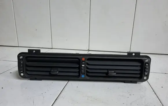 Jaguar XJ X300 Dash center air vent grill GNA6770AA
