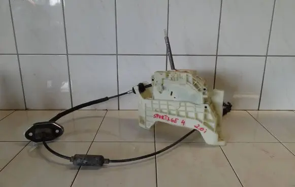 KIA Sportage Gear selector 46790-F1200