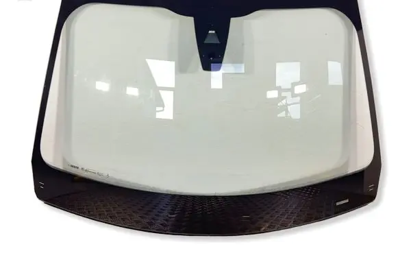 Peugeot 2008 II Front windscreen/windshield window 