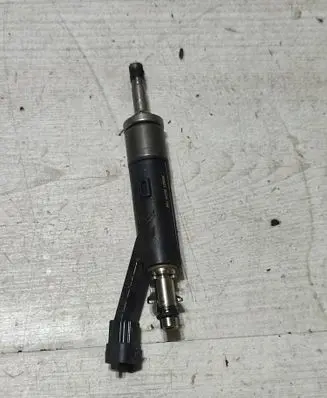 Peugeot 2008 II Fuel injector 9822715980 303023 08238F60