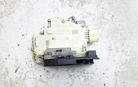 Audi Q7 4L Front door lock 3C2837016A