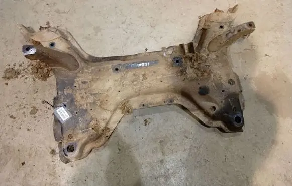 Citroen C4 I Front subframe 
