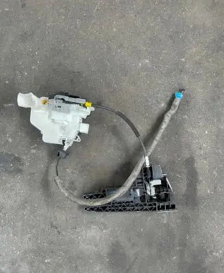 Audi A6 C7 Front door lock 8J1837015E