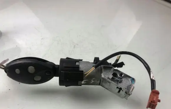 Citroen C5 Ignition lock 9648445180