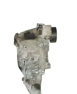 BMW 5 E60 E61 Generator/alternator bracket 7802639