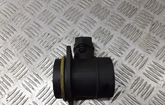 Chrysler PT Cruiser Mass air flow meter 05033109AB