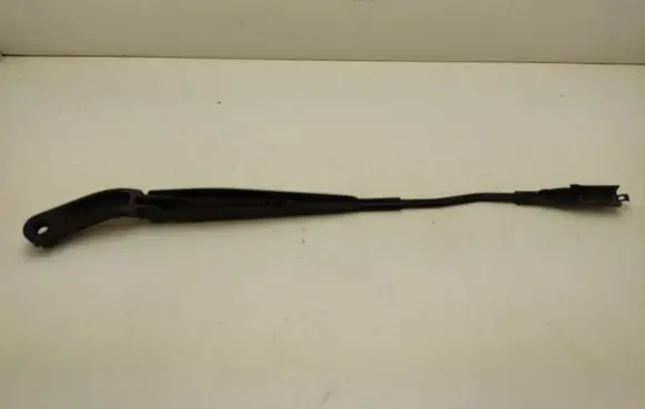 Ford Mustang VI Front wiper blade arm FR3B17C495AA