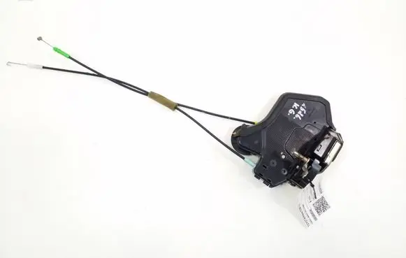 Toyota Hilux (AN10, AN20, AN30) Rear door lock 690600K040