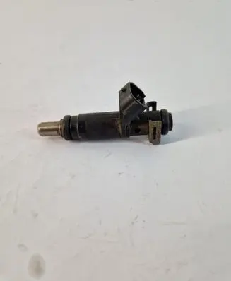 Audi A4 S4 B6 8E 8H Fuel injector 06B133551T