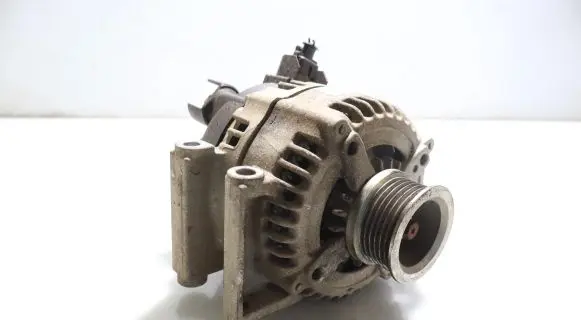 Opel Insignia B Generator/alternator MS1042118551