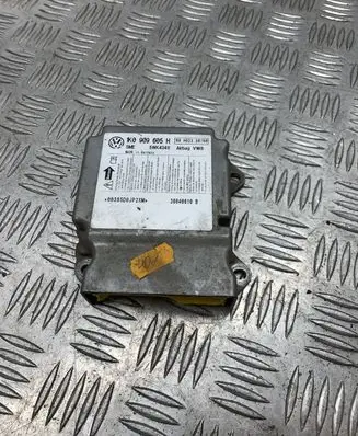 Seat Toledo III (5P) Airbag control unit/module 1K0909605H