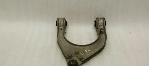 Mercedes-Benz CLS C219 Front upper control arm/wishbone A2113308907