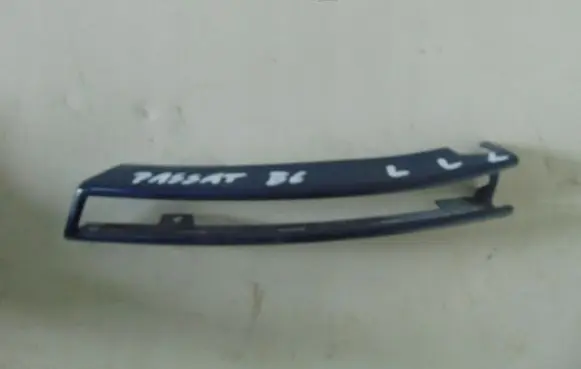 Volkswagen PASSAT B6 Under headlight/headlamp trim 