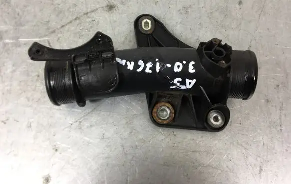 Thermostat/thermostat housing