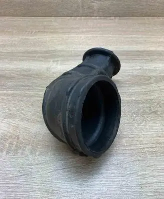 Ford Focus Air intake duct part 98AB9R504CE