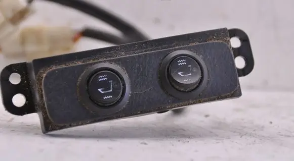Toyota Avensis T250 Seat heating switch 