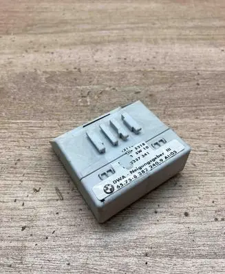 BMW 5 E39 Yaw turn rate sensor 8382240