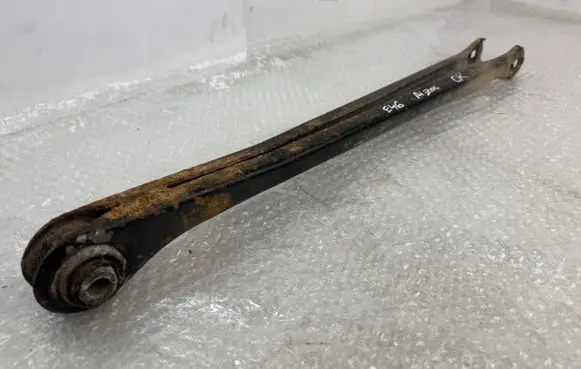 Rear upper control arm/wishbone