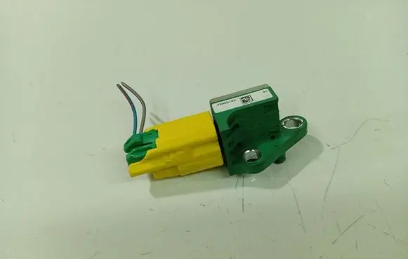 Volkswagen PASSAT B6 Airbag deployment crash/impact sensor 3C0909606