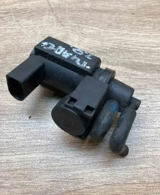 Audi A4 S4 B7 8E 8H Turbo solenoid valve 059906628B