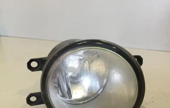 Toyota Avensis T270 Front fog light 812100D042 89207401
