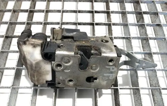 Front door lock