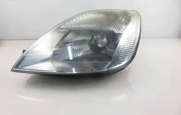 Ford Fiesta Headlight/headlamp