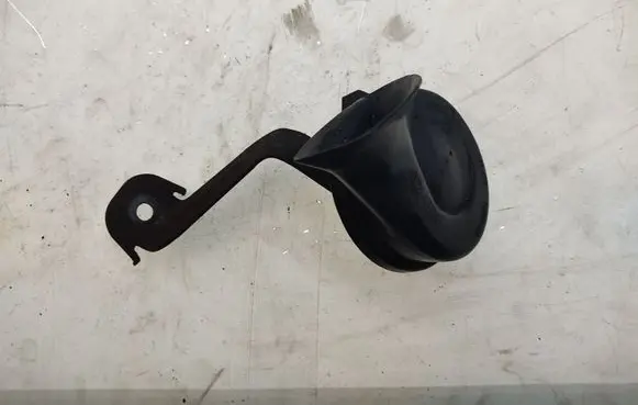 Volkswagen Golf VI Horn signal 3C0951221