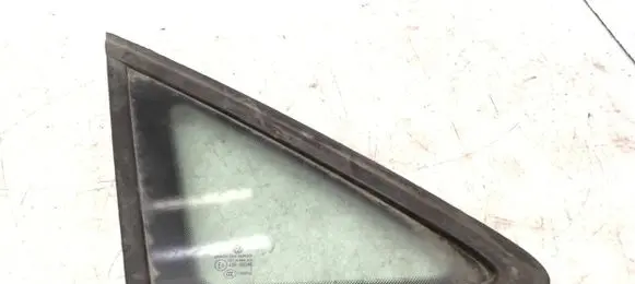 Volkswagen Caddy Front triangle window/glass 43R00048 E000255 DOT24M68AS2
