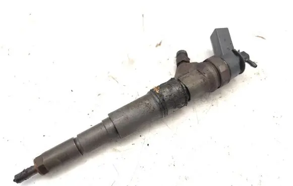 Fuel injector